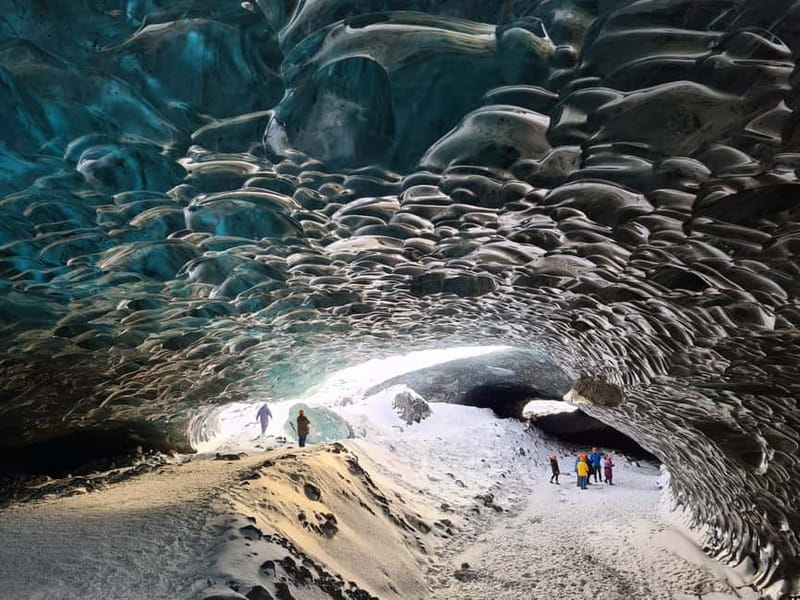 Iceland: Private South Coast, Waterfalls, and Glacier Hike - Skógafoss: power, footpaths, and rainbow chances