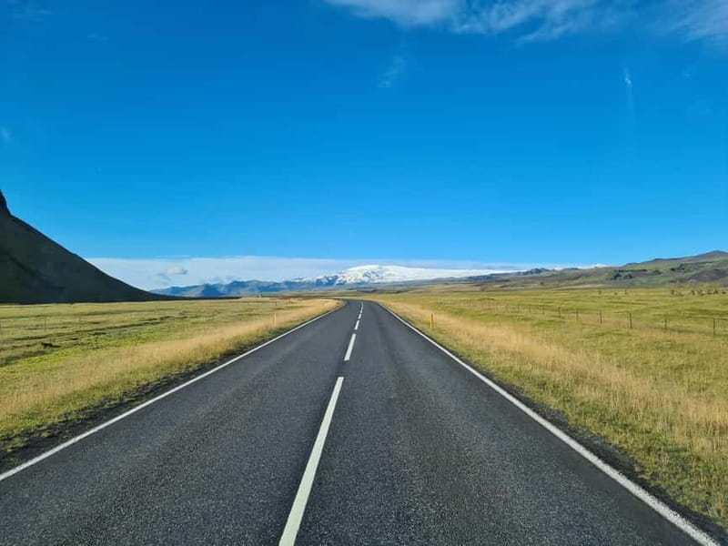 Iceland: Private South Coast, Waterfalls, and Glacier Hike - Guide impact: why Tomasz-style service changes the day