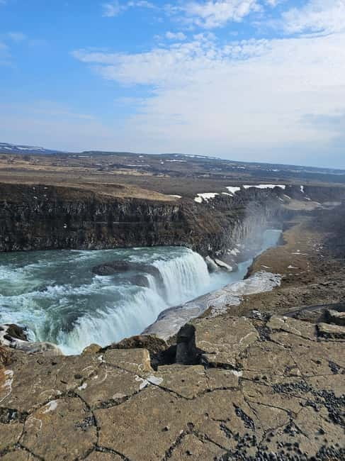 Iceland Reykjavik: Golden Circle Private Tour - Why this Golden Circle tour feels calmer in a private van