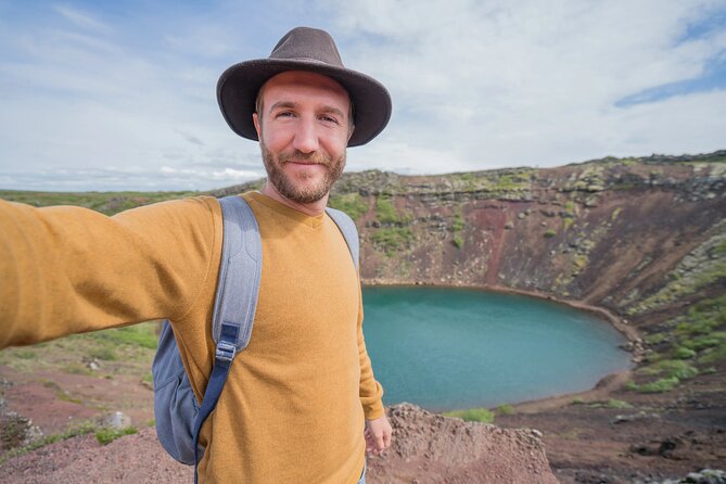 Iceland´s Golden Circle Minibus daytour - Gullfoss in an hour: the roar, the mist, and smart photo timing
