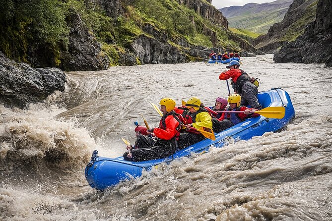 Iceland’s Top Grade 4 Rafting – Drysuit, Canyon & Adrenaline - The river briefing and safety vibe that keeps adrenaline fun