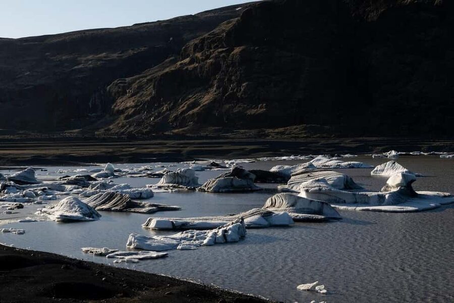 Iceland: South Coast Hidden Gems and Caves of Hella Day Tour - Gluggafoss: the window waterfall and why rock formations matter
