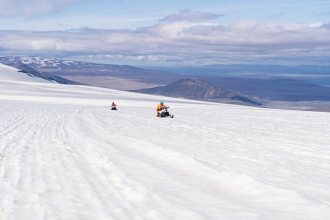 Into the Glacier Combo: Snowmobiling + Langjökull Ice Cave - Shared Snowmobile Rides Across the Glacier