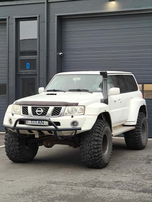 Jeep Safari from Reykjavik - What to wear and bring for a Superjeep day