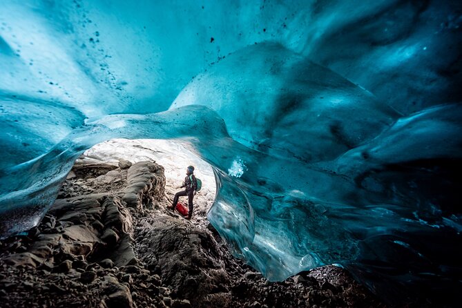 Jökulsárlón: Blue Ice Cave and a Long Glacier Hike - Gear and guides: how this tour keeps you safe without killing the fun