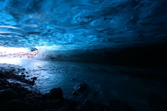 Jökulsárlón, Diamond Beach, Blue Ice Cave from Hofn Airport - Blue Ice Cave in Vatnajökull National Park: why your cave won’t match the photo