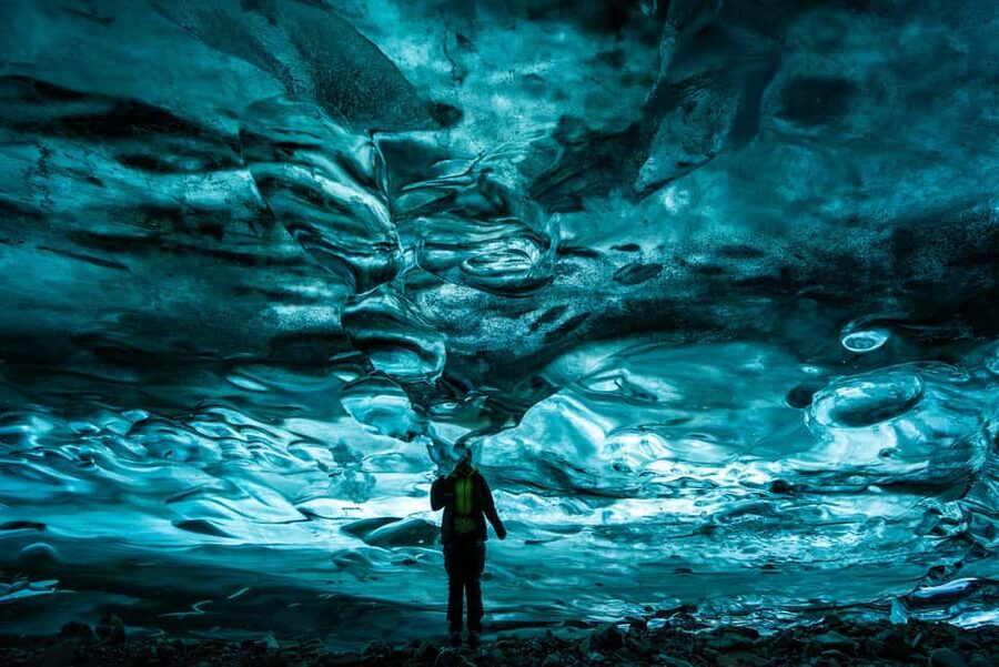 Jökulsárlón: Glacier Hike to a Remote Ice Cave - What to Pack: Footwear, Gloves, and Rain Gear That Actually Matter