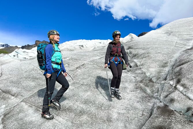 Jokulsarlon Glacier Lagoon Kayaking and Falljokull Glacier Hike - A half-day split between Jökulsárlón kayak time and Falljökull glacier steps