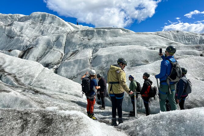 Jokulsarlon Glacier Lagoon Kayaking and Falljokull Glacier Hike - Who this tour suits best, and who should reconsider