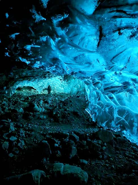 Jökulsárlón Ice Cave Tour - Inside Vatnajökull glacier - Jökulsárlón Ice Caves: Why This Experience Beats a Drive-By