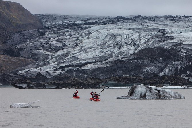 Kayaking on the Sólheimajökull Glacier Lagoon - What the short walk includes, and how to protect your feet