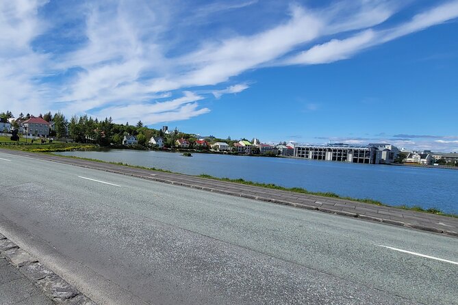 Keflavik Airport (KEF) ↔ Reykjavik: Private Airport Transfer - Flight-Tracked Pickup at KEF: No Guesswork in the Arrivals Area