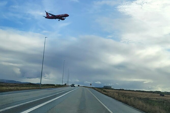 Keflavik Airport (KEF) ↔ Reykjavik: Private Airport Transfer - Direct Drop-Off in Reykjavik: Skip the Bus Shuffle