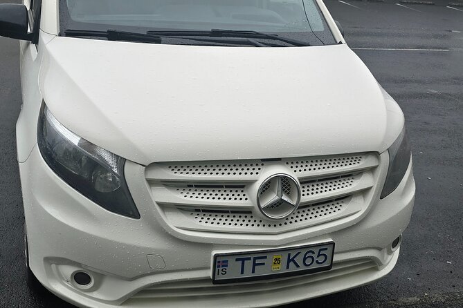 Keflavik Airport: One-way Private Transfer to/from Reykjavik - Price and Value for a Group of Up to 4