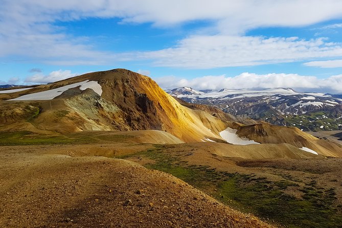 Landmannalaugar by Super Jeep - Entering Landmannalaugar: guided exploring without the lost feeling