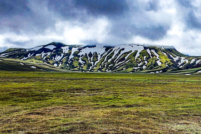 Landmannalaugar, Hekla, Sigoldugljufur 4x4 tour with Hiking - The guide is the secret sauce, not just the driver