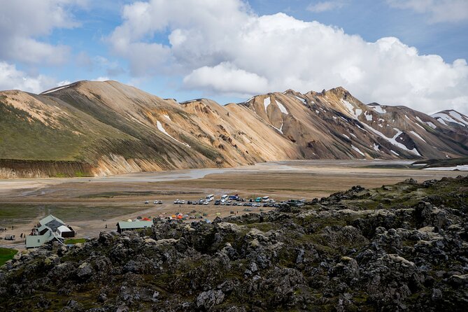 Landmannalaugar Hike & the Valley of Tears from RVK & Selfoss - What to bring for Iceland’s highlands day (and what to skip)