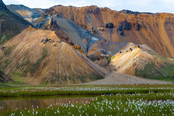 Landmannalaugar Hiking, Haifoss Waterfall and Hot Springs Tour - Stop 2: Háifoss, plus the nearby Granni waterfall