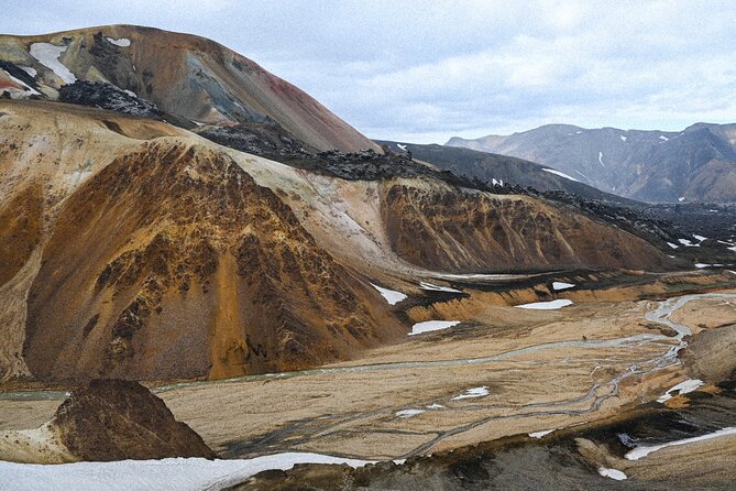 LANDMANNALAUGAR : Private Highlands - Price and Value: When Private Beats Sharing