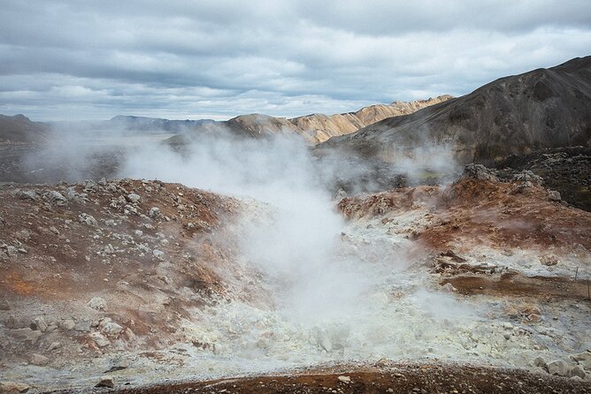 Landmannalaugar & SecretGems | Private Tour | PRO Photos included - Bláhylur’s Turquoise Gorge and the Blue Crater Lakes