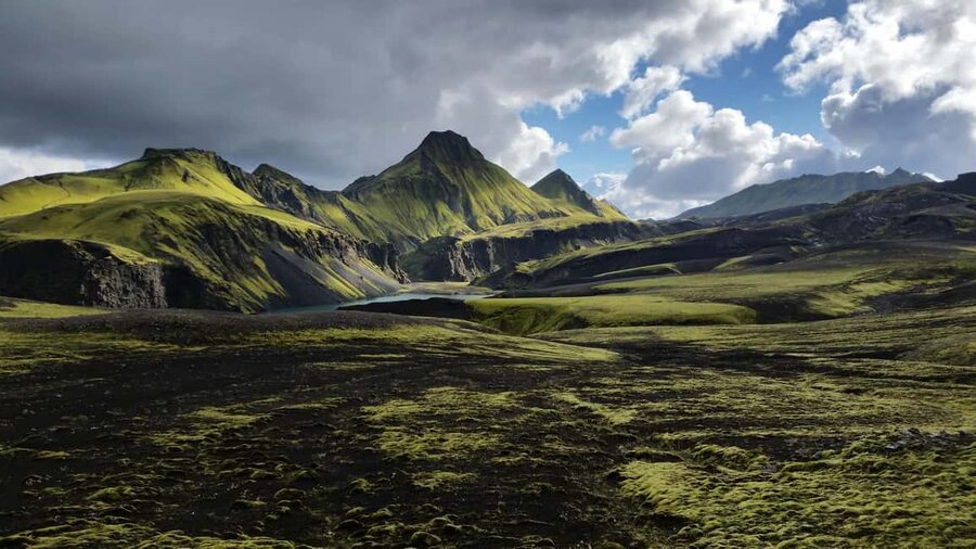 Laugavegur Photography Tour – Capture Iceland’s Wild Heart - Why This Photo-First Jeep Day Works in Iceland