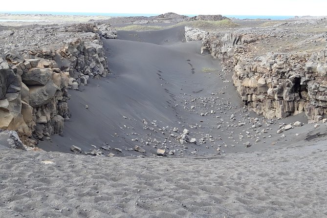 Lava, Craters and Hot Springs Private Tour - Blue Lagoon for photos, and Svartsengi for fresh lava