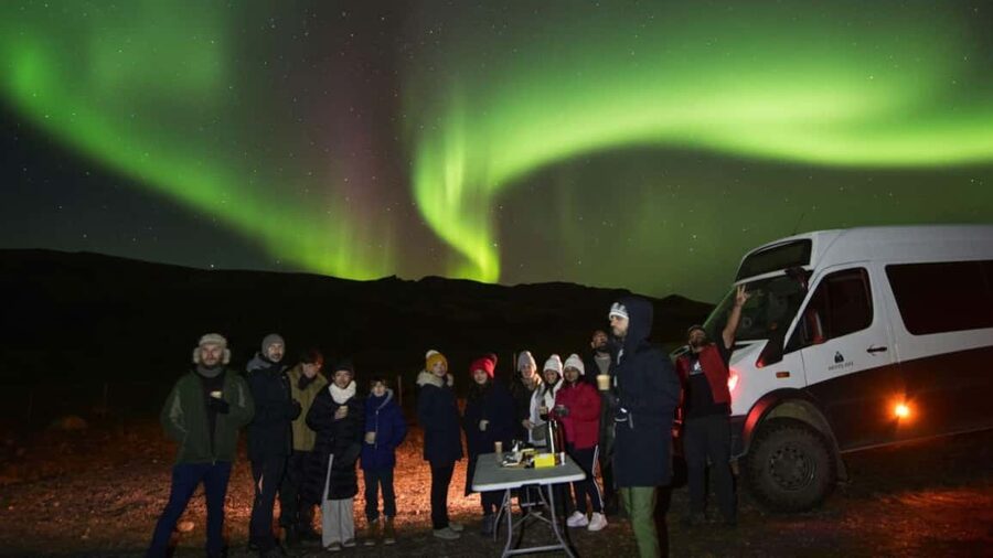Northern Lights: 4x4 Adventure with Treats, Photos & Cocoa - Key things that make this Northern Lights tour tick