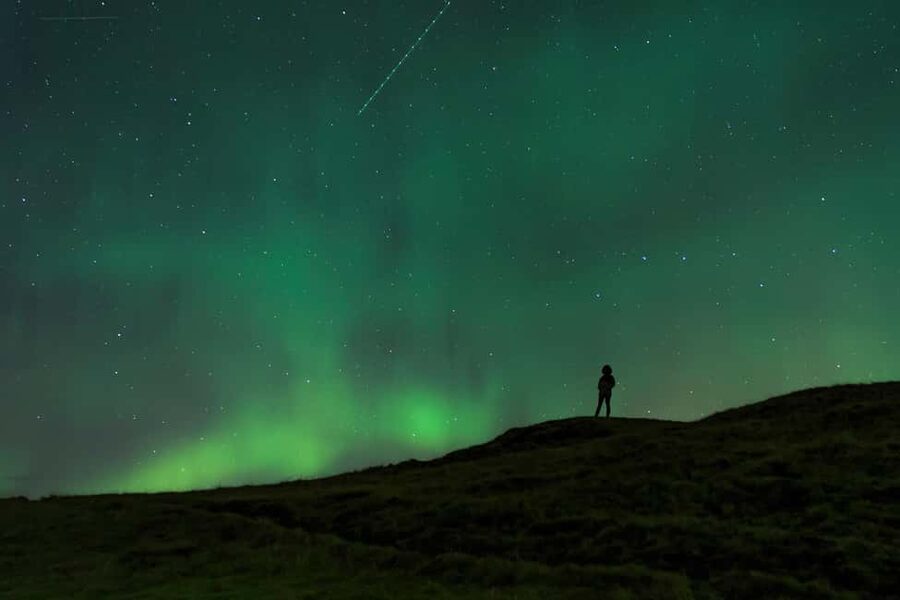 Northern Lights 4x4 Super, Photos, Hot Cocoa, Pastries - Hidden Vantage Points and Why Off-Road Matters