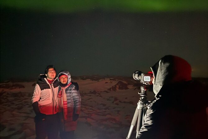 Northern Lights 4x4 Tour with Pastries and Cocoa from Reykjavik - Comfort on the move: heated minibus, onboard WiFi, and group vibe