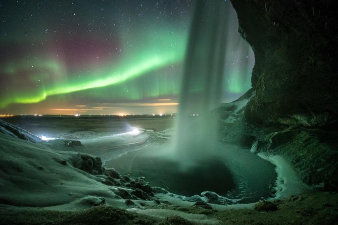 Northern Lights Bus Tour from Reykjavik with Hot Chocolate - Hot Chocolate, WiFi, and Comfort That Actually Works