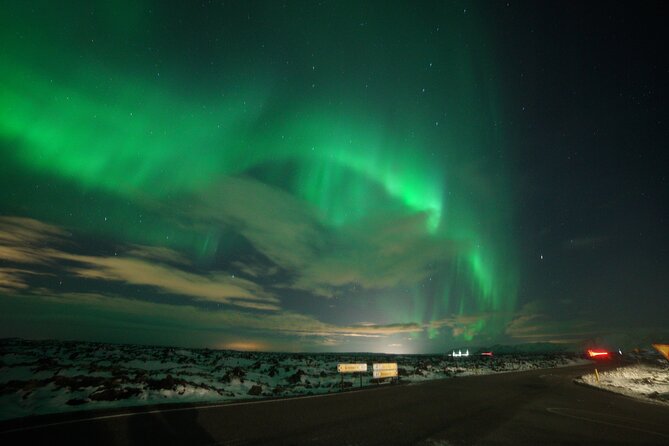 Northern Lights In luxury off-road SUV with Photos and Treats - Aurora Basecamp, treats, and the comfort side of nighttime Iceland