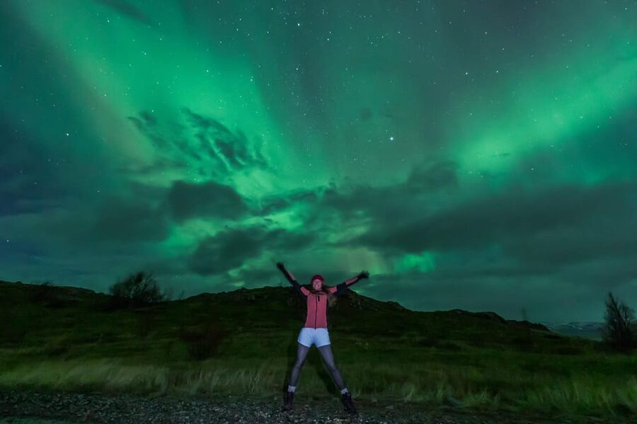 Northern Lights in Mini Bus, Photos, Hot Cocoa and Pastries - Timing and the 4-hour reality check