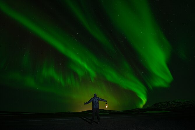 Northern Lights Tour with Photos, Snacks, Warm Snowsuits, Chairs - Chairs and Snow Suits: Why Comfort Makes Better Photos