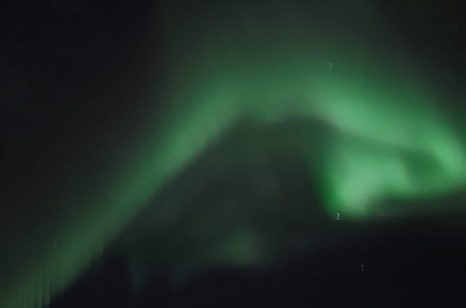 Northern Lights with hot chocolate, donuts and icelandic beer - The private guide experience, what it means in real life