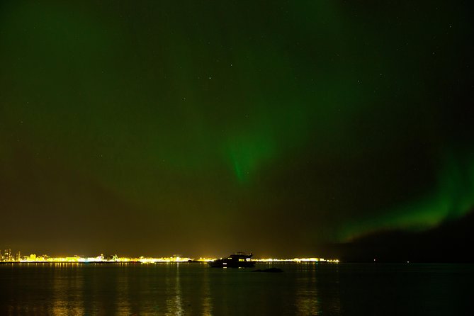 Northern Lights Yacht Cruise - The departure at Old Harbour House and the first sea views