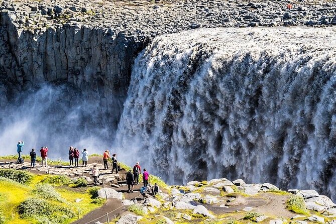 Premium 4x4 Diamond Circle Tour - Jokulsargljufur National Park and Selfoss: glacier floods meet waterfall drama