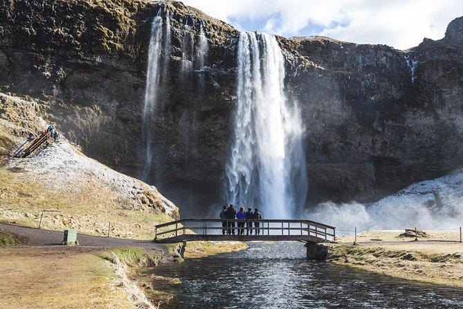 Private 2-Day Glacier Lagoon, Ice Cave and Northern Lights - Northern Lights: how your guide tries, and why you still need realistic expectations