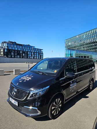 Private 3 Hours Tour with Airport Transfer in Reykjavik - Grótta Lighthouse: Atlantic Views and Wildlife Chances