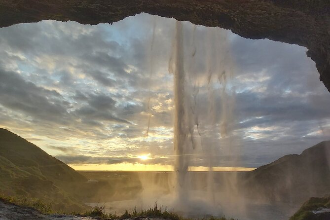 Private Day Tour: Explore Iceland’s South Coast & Glacier Hike - Reynisfjara black sand: basalt columns, sea stacks, and wave awareness