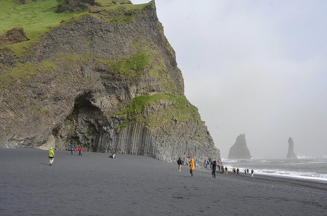Private Diamond Beach Day Tour from Reykjavik - Timing, Low Light, and How to Pack for 13 to 15 Hours