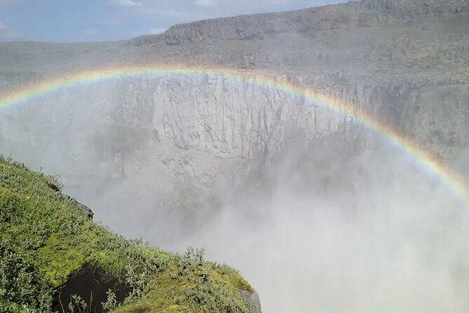 Private Diamond Circle Tour from Akureyri - Lake Mývatn: where volcanic time turns into bird life and midges