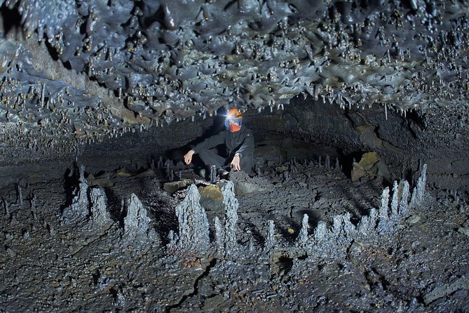 Private G tour by jeep - Rauðisandur and Reynisfjara: black sand power with different flavors