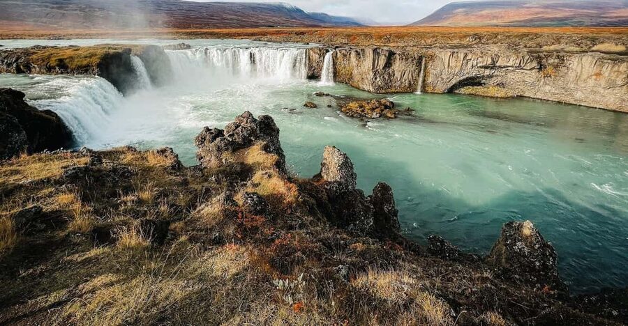 PRIVATE Godafoss Waterfall, Myvatn and Baths - Goðafoss Waterfall: History, Power, and Rainbow Chances