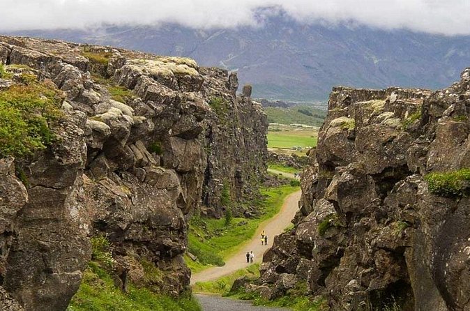 Private golden Circle 1 to 4 person - Stop 1, Thingvellir National Park for Waterfall Views and Big Geology