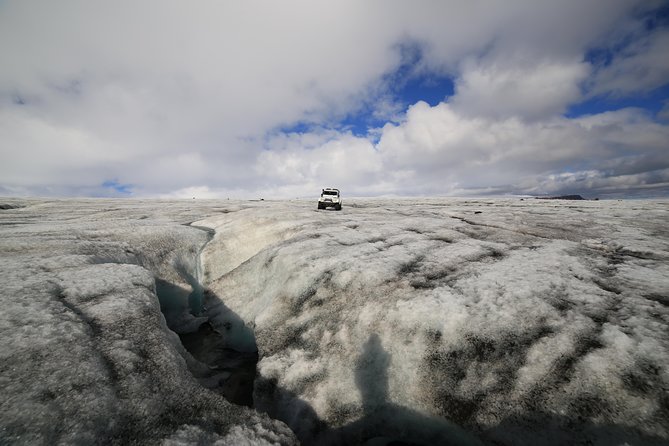 Private Golden Circle Tour by Superjeep from Reykjavik - Stop 1: Þingvellir National Park and the tectonic drama you can stand on