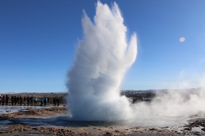 Private Golden Circle Tour Iceland | Day Tour - Stop 2: Geysir geothermal power, more than a postcard