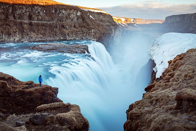 Private Golden Circle with Lunch at Tomato Farm (6 Locations) - Stop 4: Kerið Crater Lake Stroll at the 3000-Year Mark