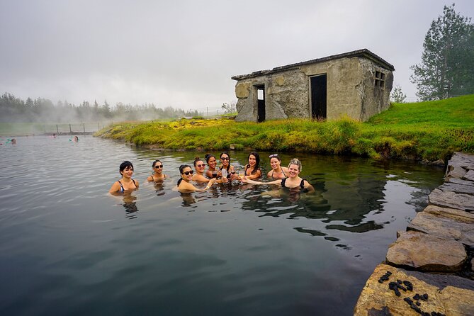 Private Golden Circle with Photographer, Lunch & Secret Lagoon - Þingvellir National Park: UNESCO, tectonic plates, and big meaning