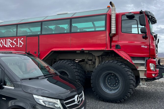 Private Guided Tour Golden Circle & Friðheimar Greenhouse Iceland - Stop 2: Geysir geothermal area and how to catch Strokkur right