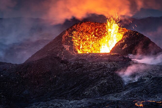 Private Guided Volcano Hike Iceland - What EV Travel includes, and what you must bring yourself